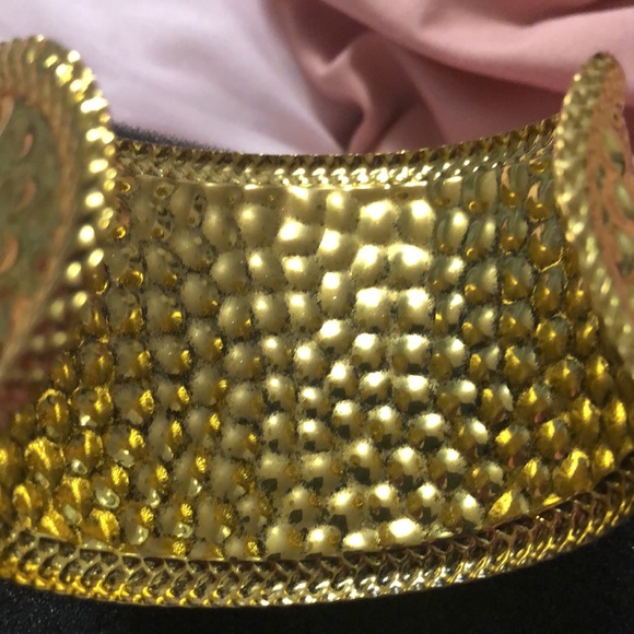 Sassy Jones crown cuff - Picture 3 of 4